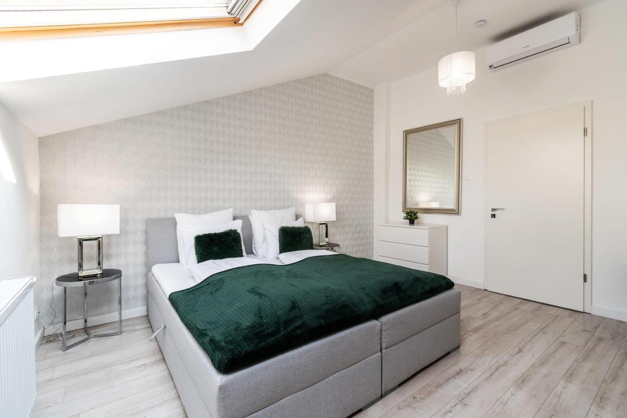 Quiet Very Central & Stylish Apt Budapest Extérieur photo