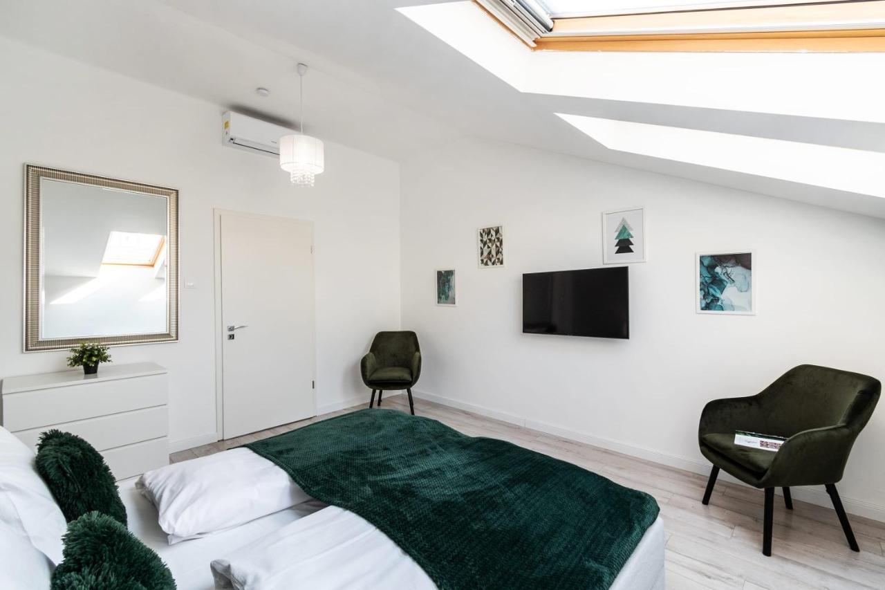 Quiet Very Central & Stylish Apt Budapest Extérieur photo