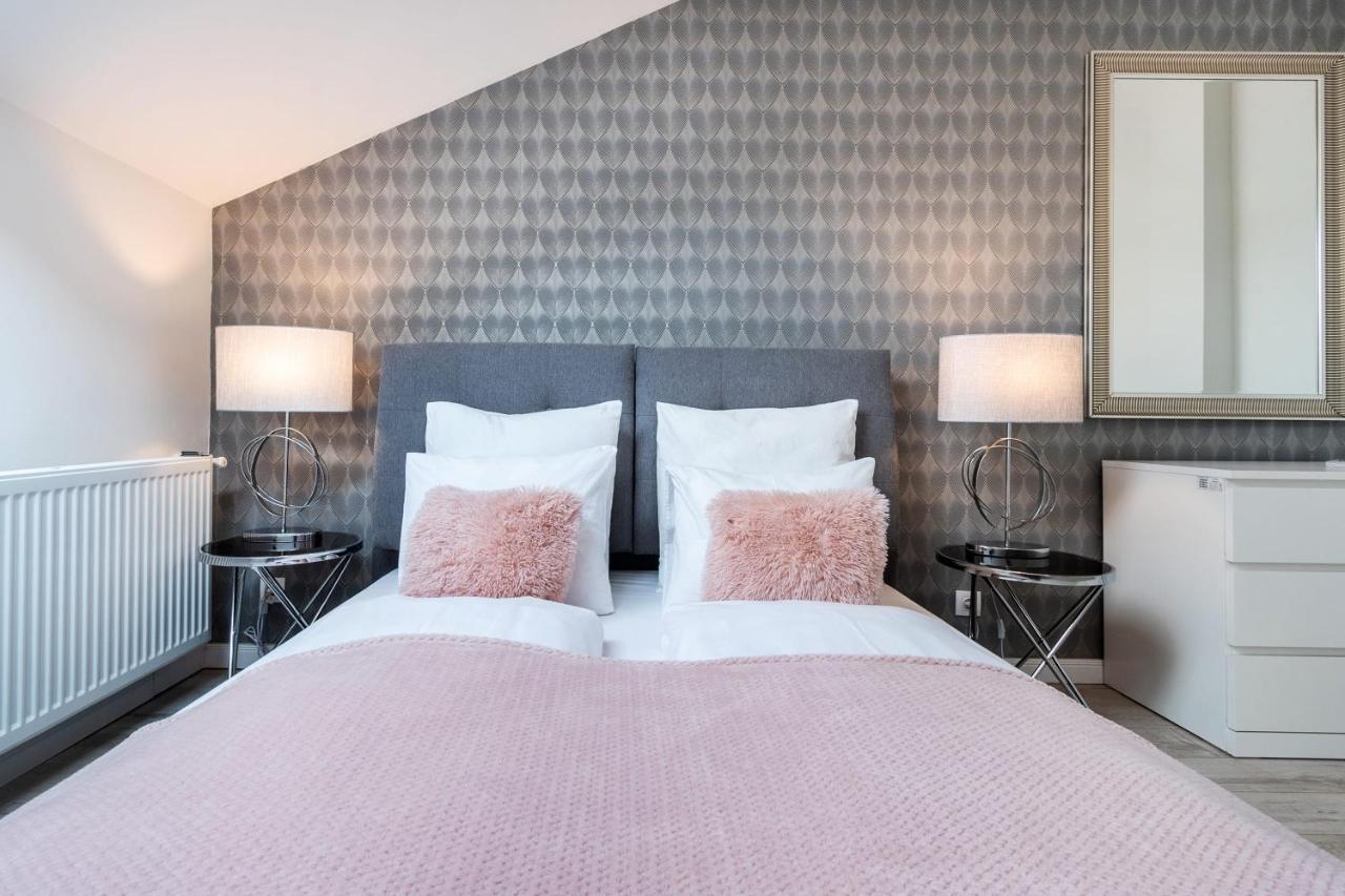 Quiet Very Central & Stylish Apt Budapest Extérieur photo