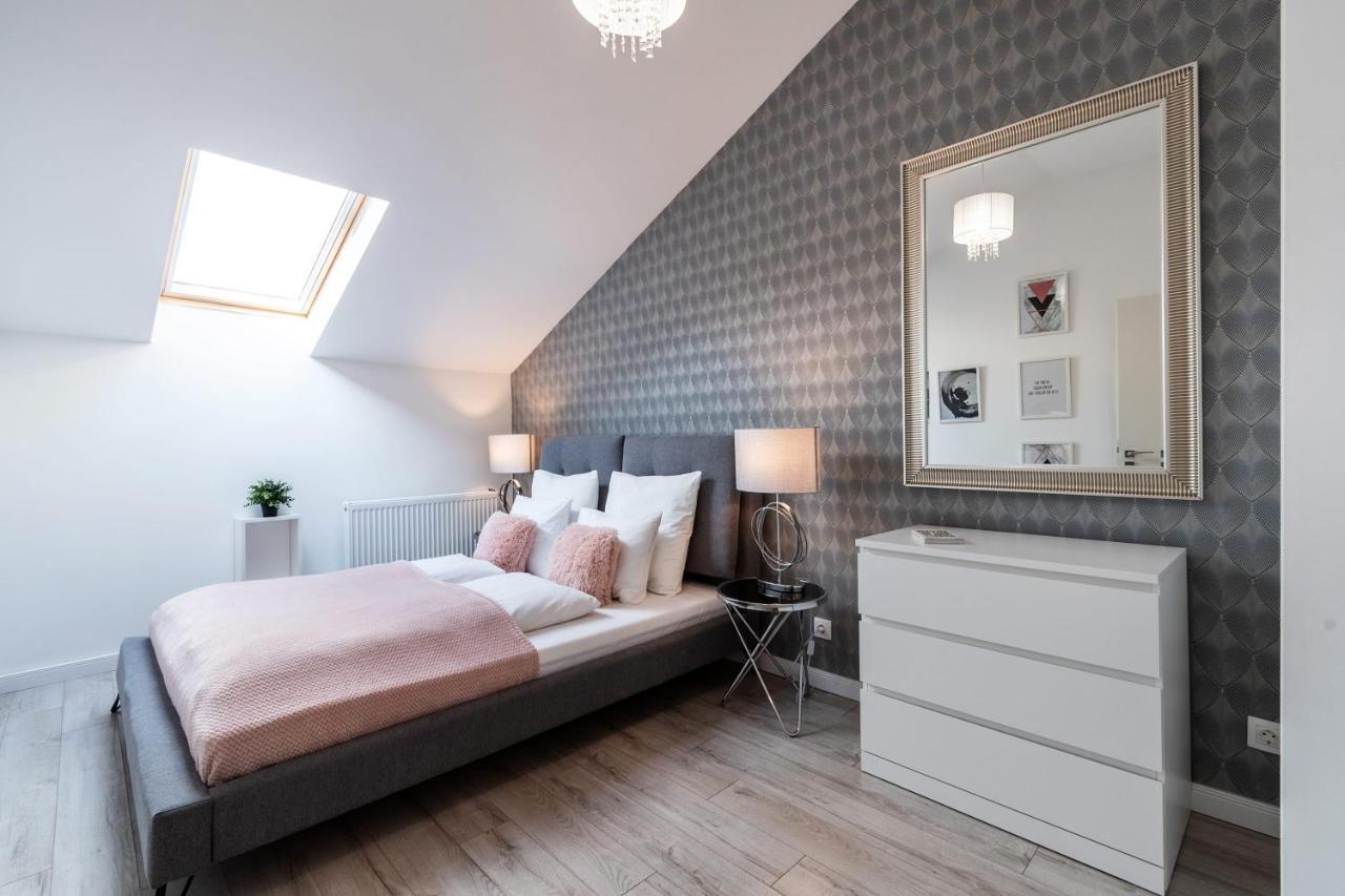 Quiet Very Central & Stylish Apt Budapest Extérieur photo